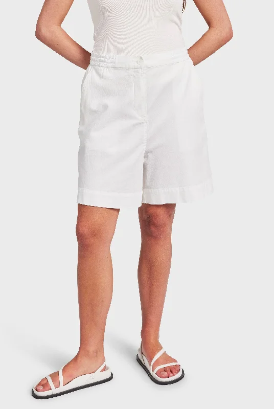 A perfect wardrobe for fashionable women   Monroe Short