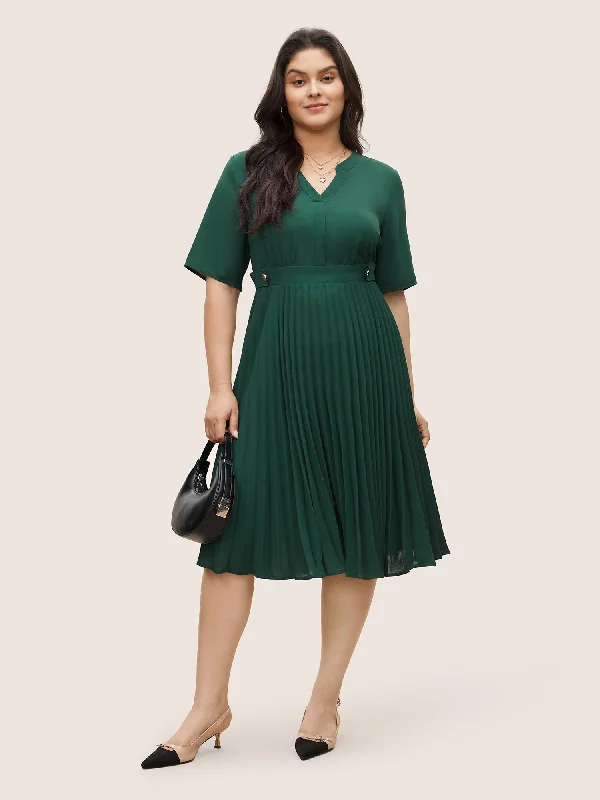 Solid Button Detail Notched Pleated Hem Dress